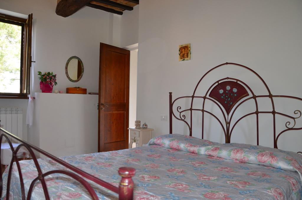 Agriturismo Villa Rosetta San Severino Marche Room photo